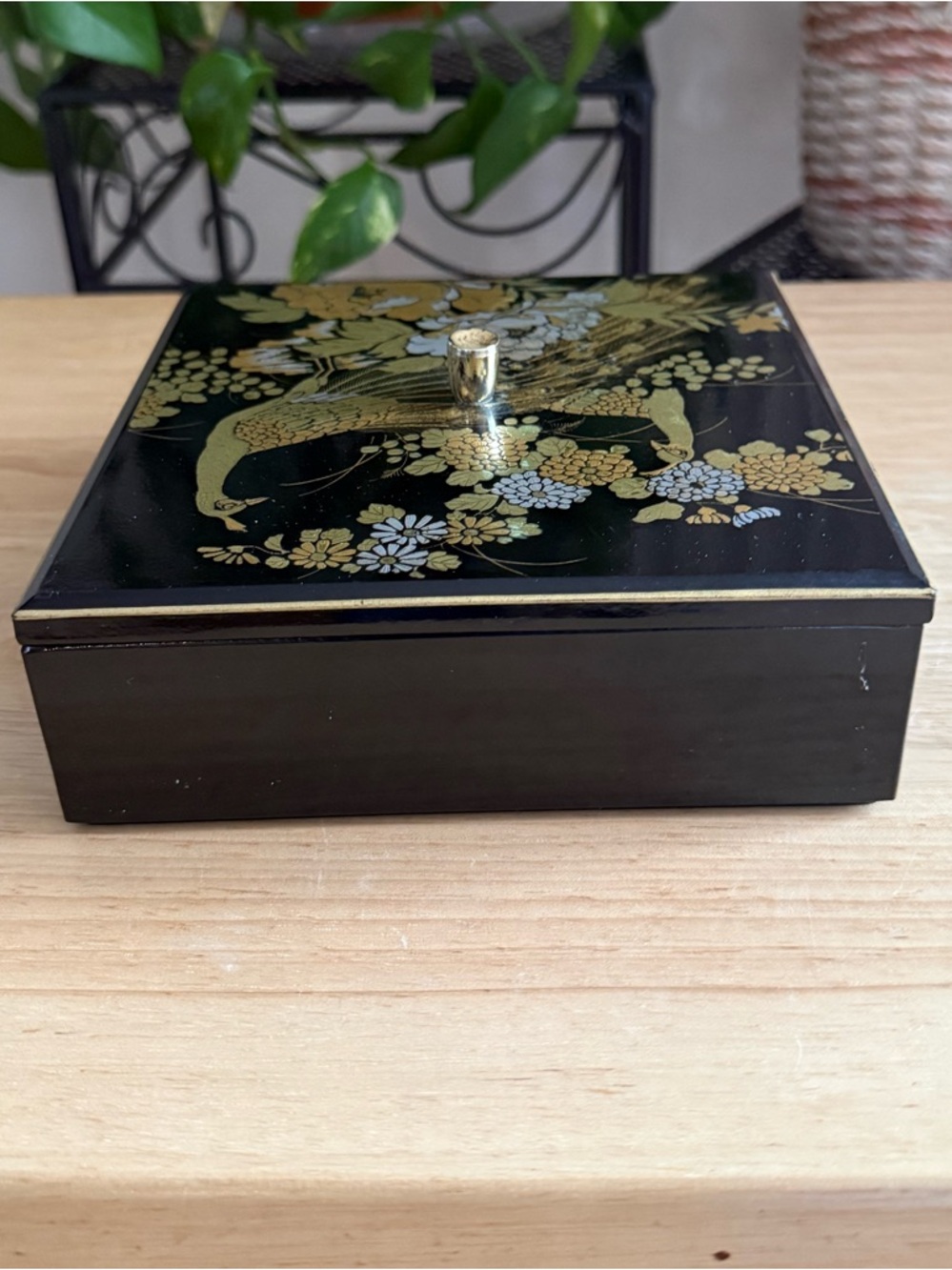 Vintage Otagiri Japan Black & Gold Lacquerware Peacock Peony Lidded Trinket Box - Picture 15 of 16